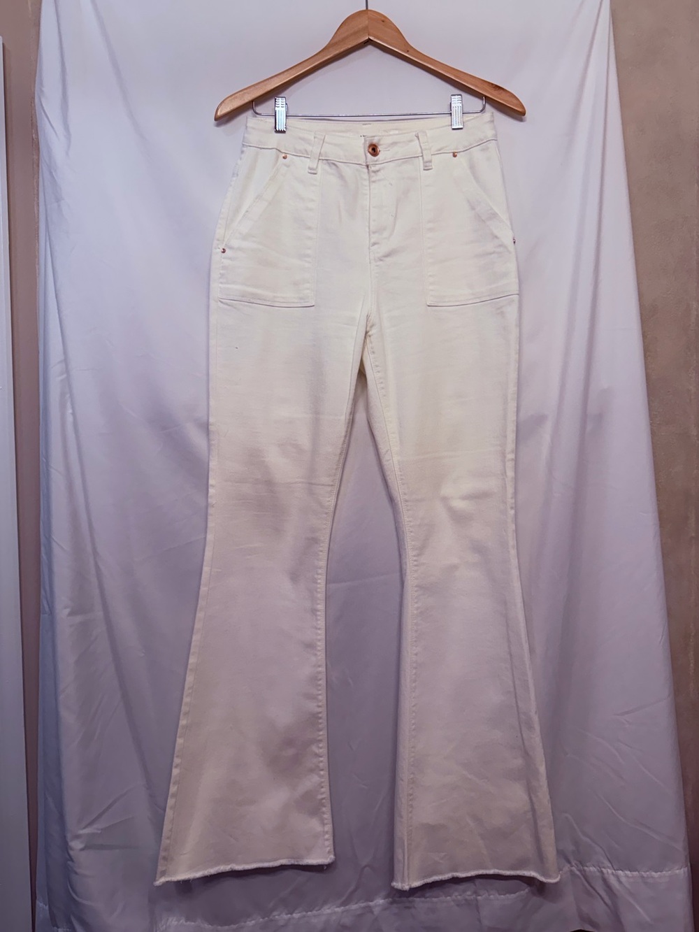 A Loves A Cream Flared Pants